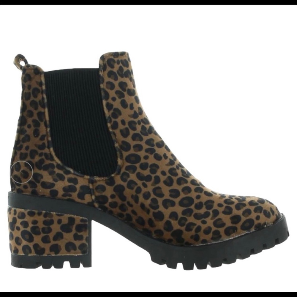 Seven Leopard Print Ankle Boots W10